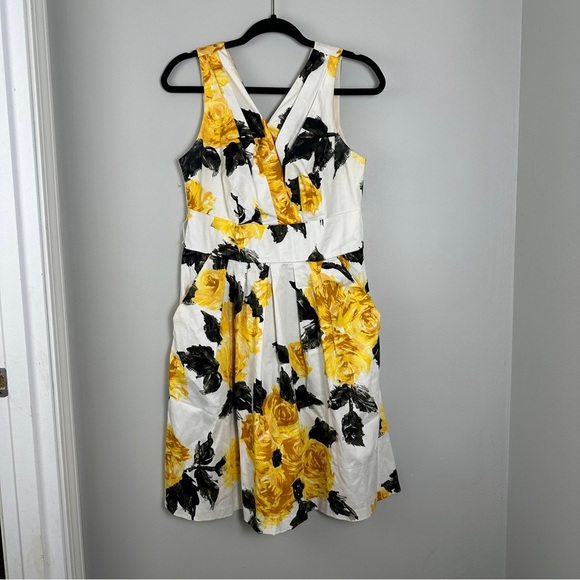 Dress Barn Dresses & Skirts - Dressbarn Sleeveless Floral Dress Womens Size 10 Black yellow pockets wedding